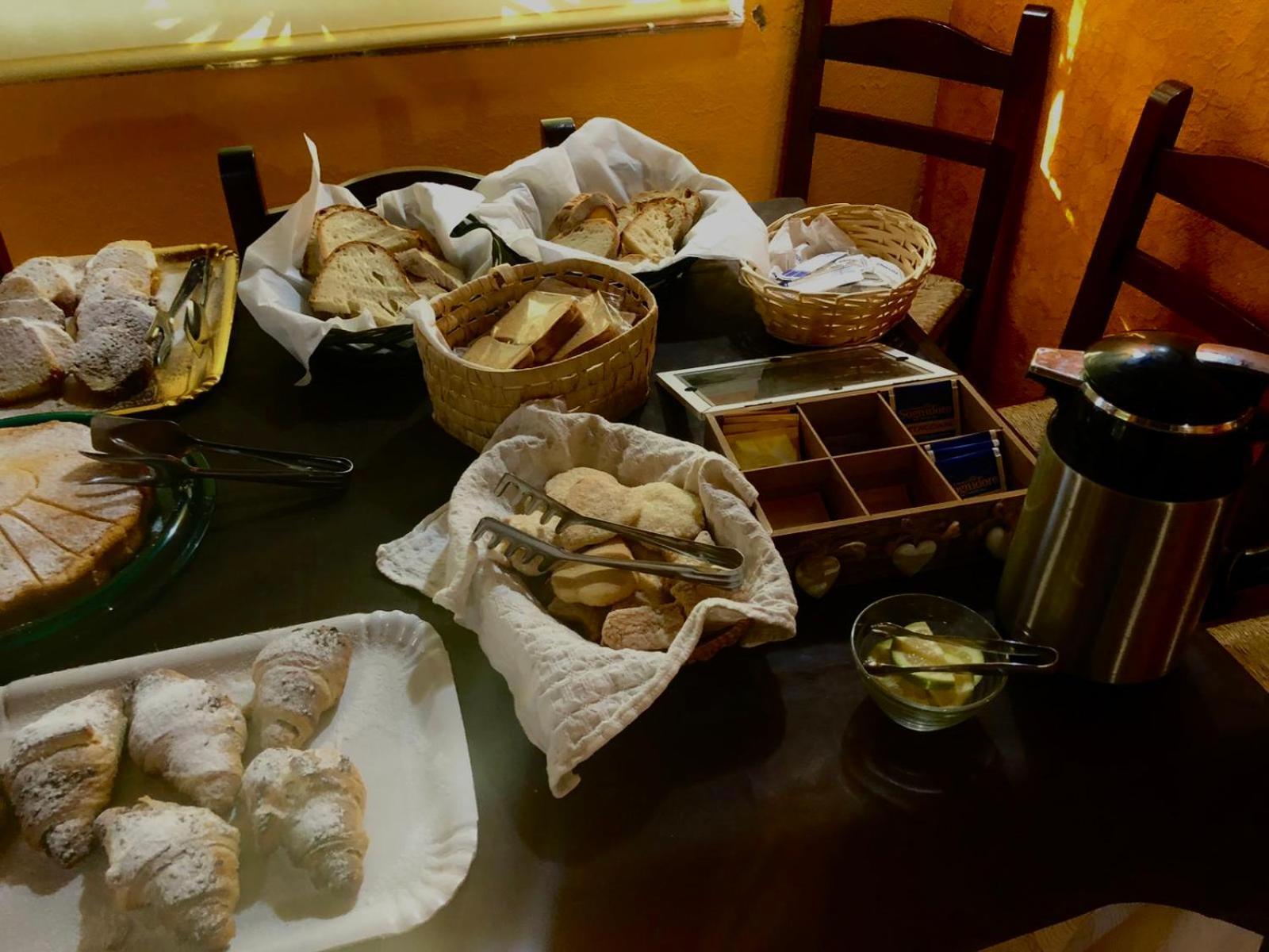Agriturismo Santa Lucia 트라탈리아스 외부 사진